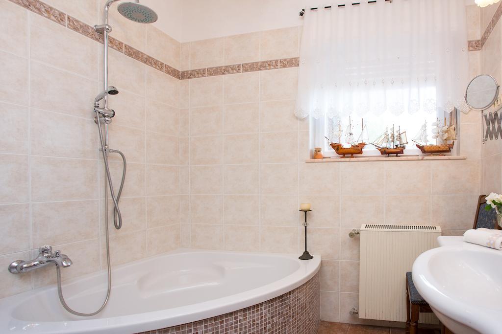 Apartment Doris Opatija Phòng bức ảnh